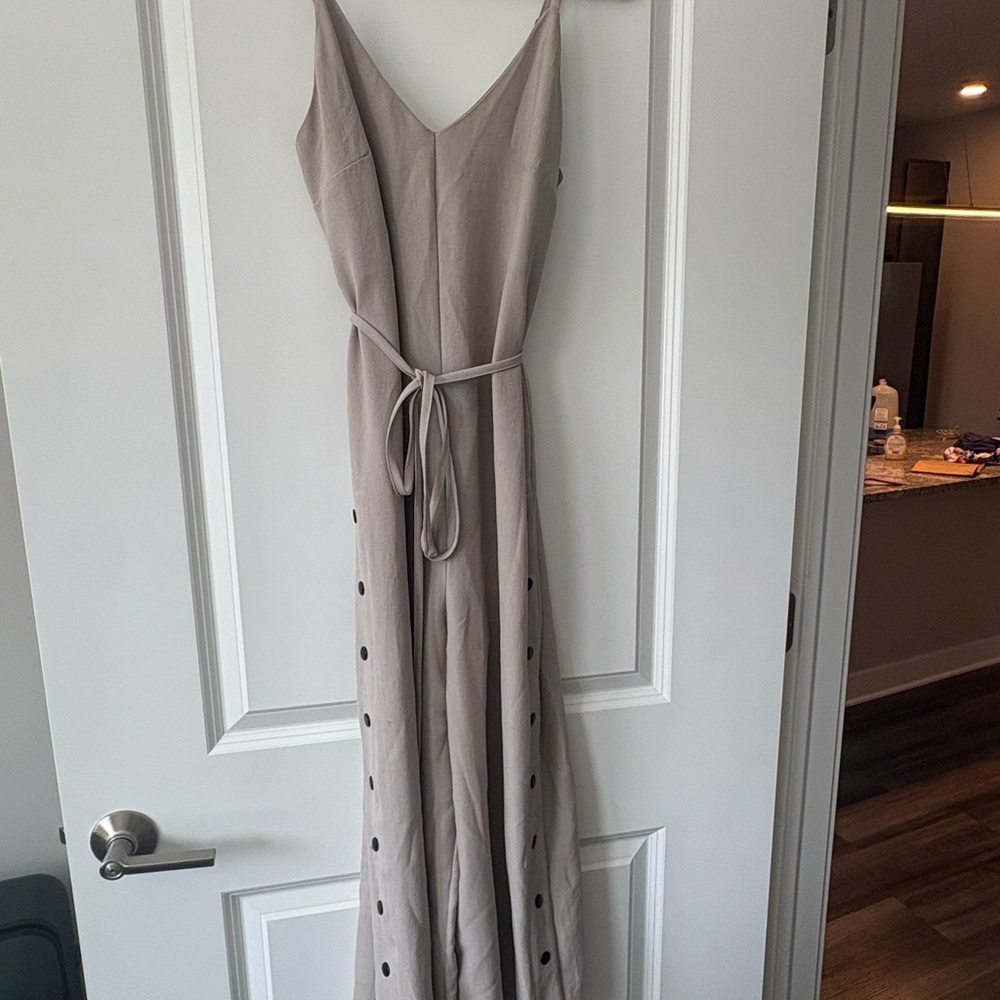 Elegant Beige Sleeveless Jumpsuit